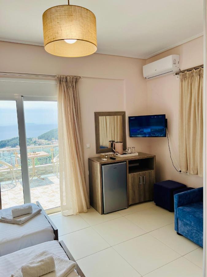 Mistral Inn Himare Exteriör bild