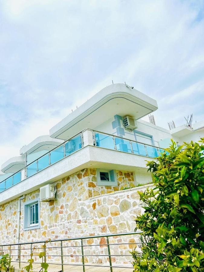 Mistral Inn Himare Exteriör bild