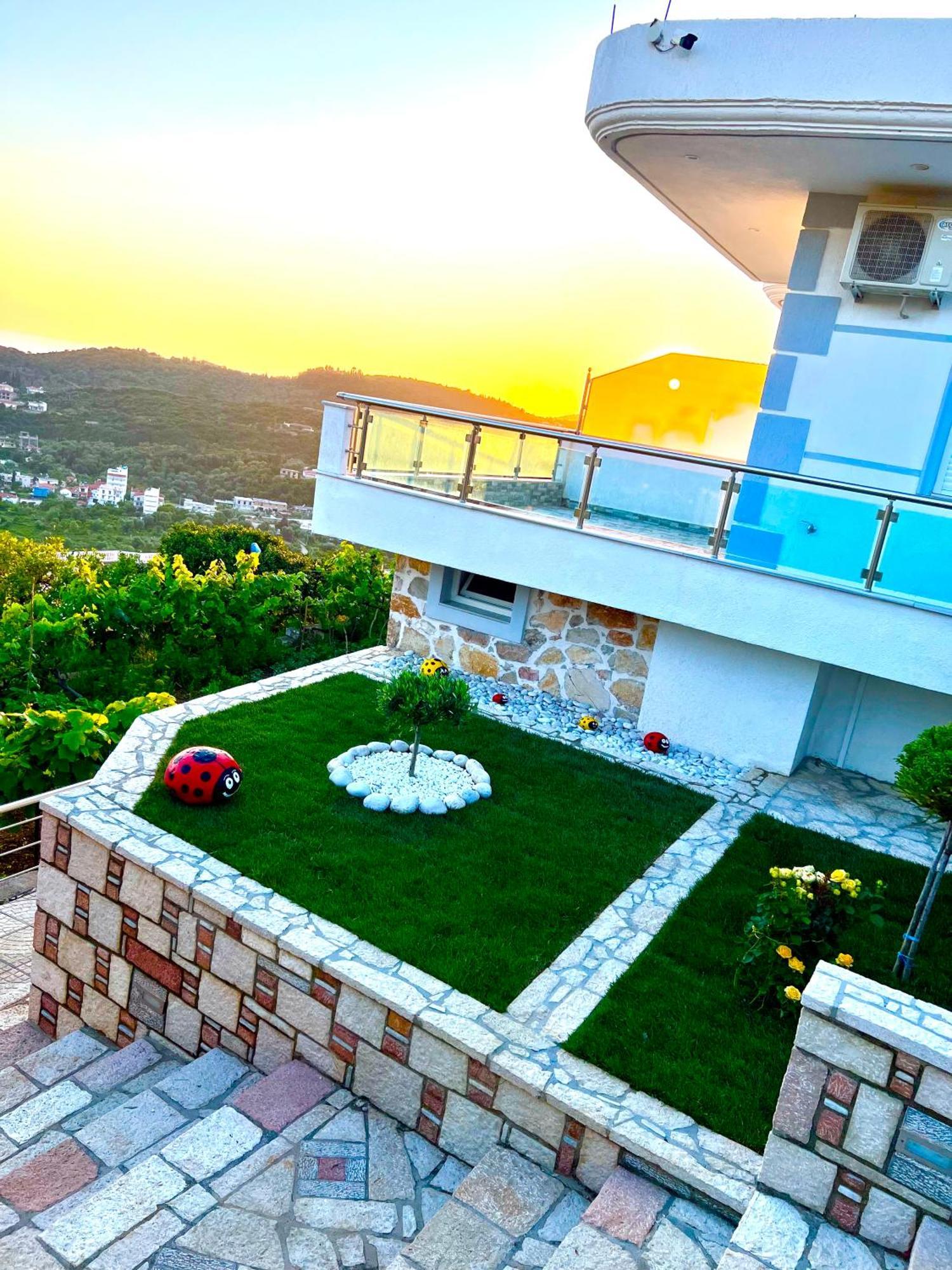 Mistral Inn Himare Exteriör bild